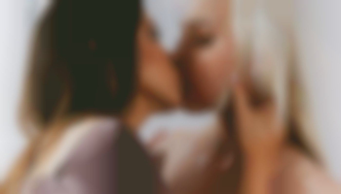 Exploration des rôles et scénarios courants dans les conversations de domination féminine